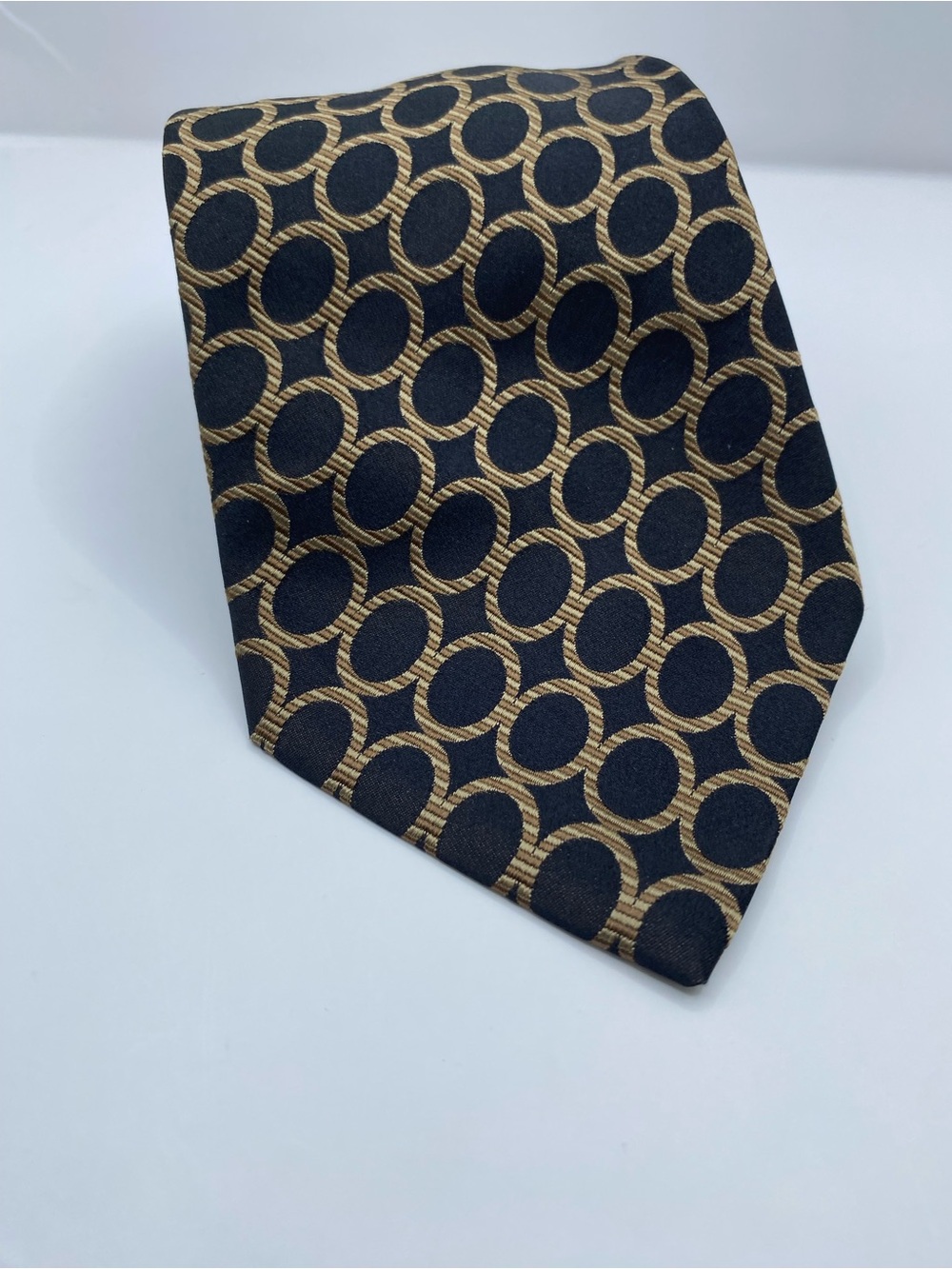 Gucci Black and Gold Interlocking Circle Silk Tie
